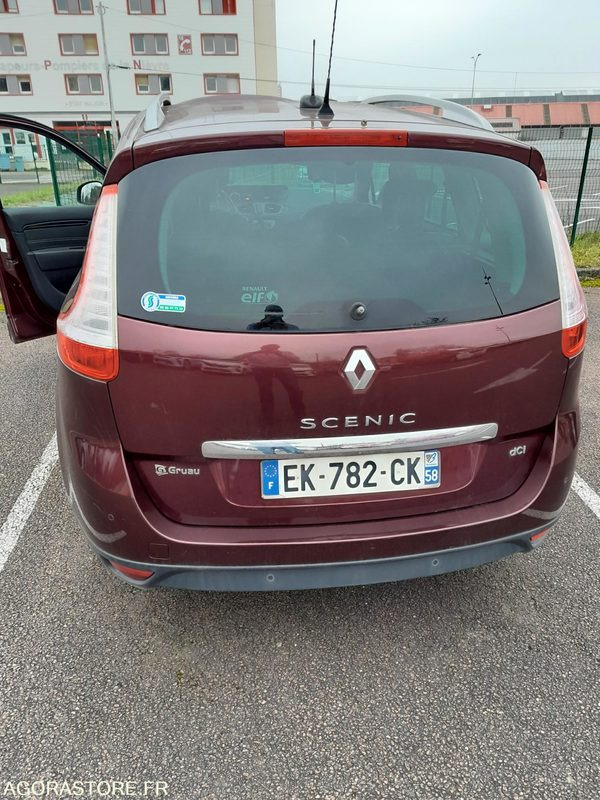 Renault Senic - 2017 - 206992kms - EK782CK - Coche: foto 2 Renault Senic - 2017 - 206992kms - EK782CK - Coche: foto 2