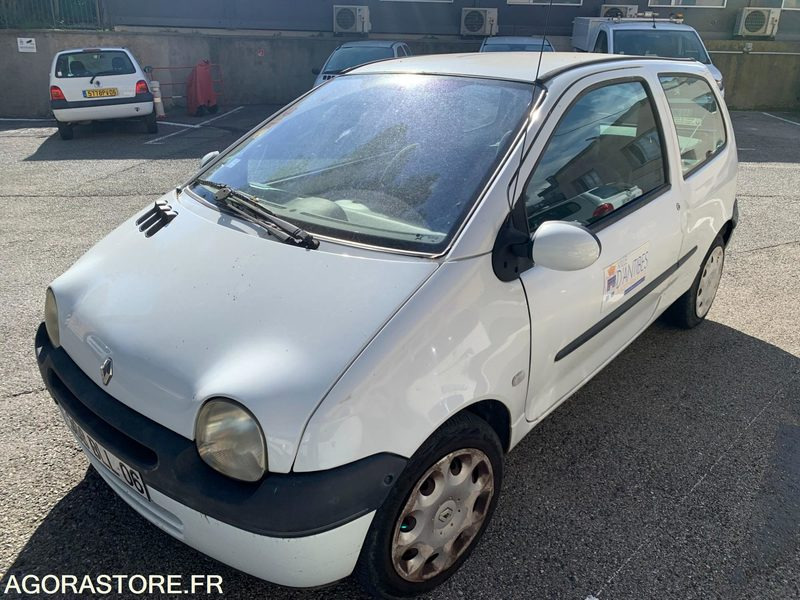 Renault Twingo - 2005 - 149 462 kms - 368 BLL 06 - Coche: foto 2 Renault Twingo - 2005 - 149 462 kms - 368 BLL 06 - Coche: foto 2