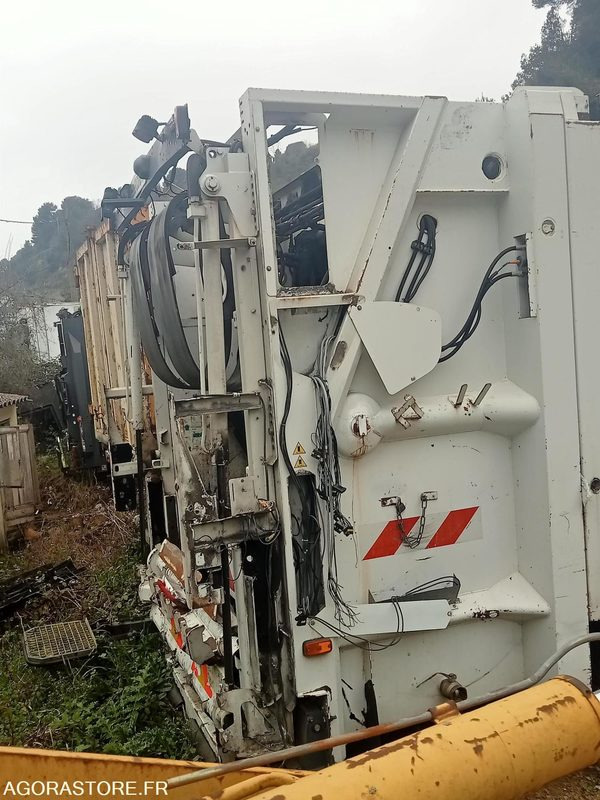 Renault Véhicule Industriel - Middliner 240 - Camión de basura: foto 5 Renault Véhicule Industriel - Middliner 240 - Camión de basura: foto 5