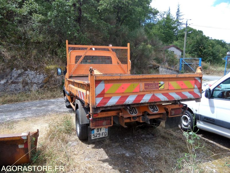 Renault mascott tribenne 5T- 310000km - 2001 (BY-529-FQ) - Volquete furgoneta: foto 4 Renault mascott tribenne 5T- 310000km - 2001 (BY-529-FQ) - Volquete furgoneta: foto 4