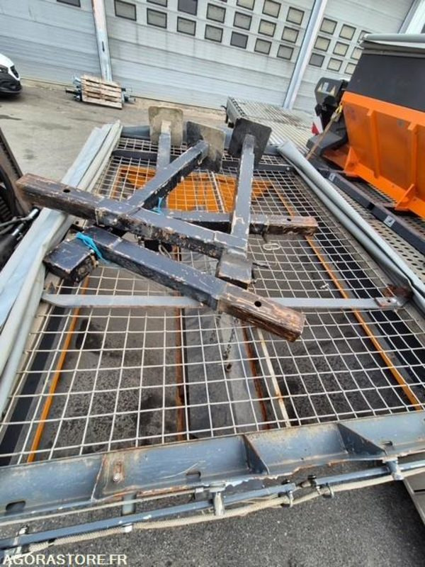 Maquinaria de jardinería SALEUSE EPOKE S-2300 E 2000 AVEC MOTEUR AUXILIAIRE: foto 7 Maquinaria de jardinería SALEUSE EPOKE S-2300 E 2000 AVEC MOTEUR AUXILIAIRE: foto 7