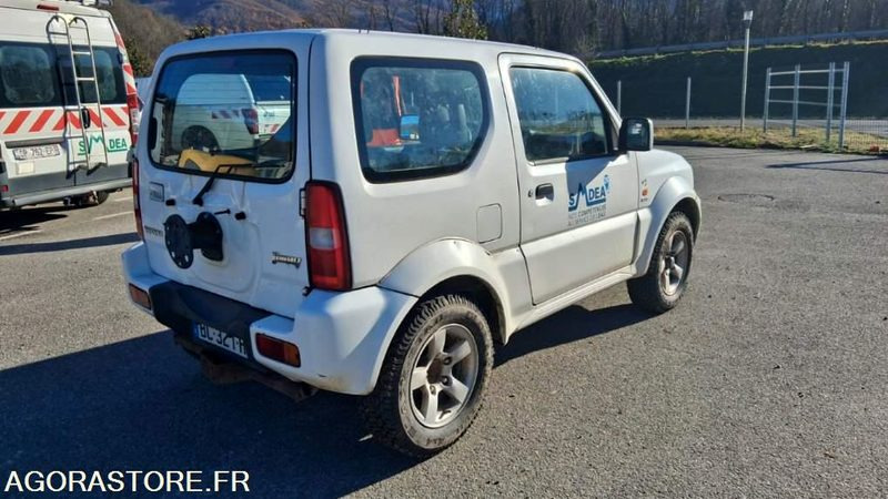 SUZUKI Jimny 4x4 GO - 2010 - 337758km - SUV/ Todoterreno: foto 3 SUZUKI Jimny 4x4 GO - 2010 - 337758km - SUV/ Todoterreno: foto 3
