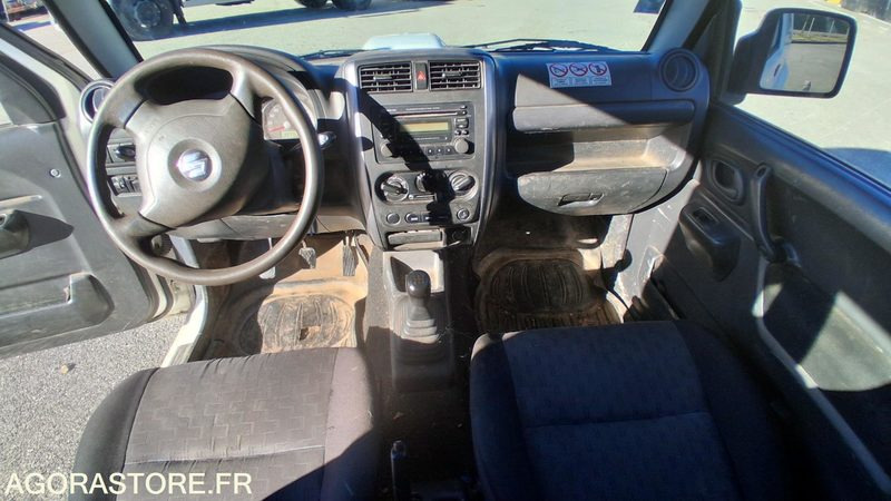 SUZUKI Jimny 4x4 GO - 2010 - 337758km - SUV/ Todoterreno: foto 5 SUZUKI Jimny 4x4 GO - 2010 - 337758km - SUV/ Todoterreno: foto 5