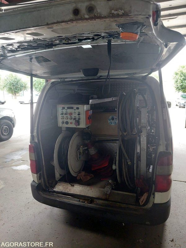 Furgoneta pequeña TOYOTA Hiace fourgon HP HUWER 2012 272000KM ROULANT EXPORT UNIQUEMENT: foto 8