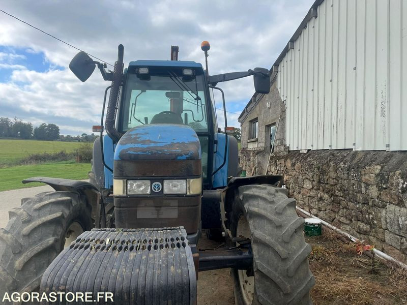 TRACTEUR NEW HOLLAND 8160 RANGE COMMAND - 1999 - 10500h - Tractor: foto 5 TRACTEUR NEW HOLLAND 8160 RANGE COMMAND - 1999 - 10500h - Tractor: foto 5