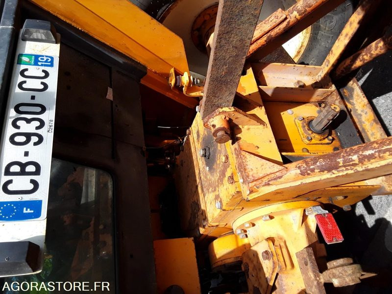 TRACTEUR RENAULT R782 Chargeur D2678 - Tractor: foto 4 TRACTEUR RENAULT R782 Chargeur D2678 - Tractor: foto 4