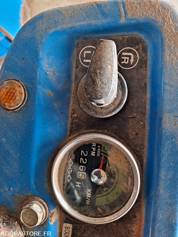 Tracteur ISEKI - Tractor: foto 2 Tracteur ISEKI - Tractor: foto 2