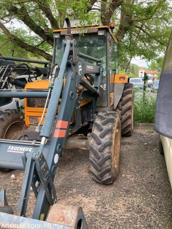 Tracteur Renault 754 - Tractor: foto 2 Tracteur Renault 754 - Tractor: foto 2