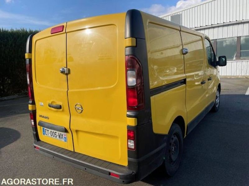 VIVARO FG L1H1 2700 1.6 CDTI 95. 02/2018. 154500KM - Furgón: foto 5 VIVARO FG L1H1 2700 1.6 CDTI 95. 02/2018. 154500KM - Furgón: foto 5