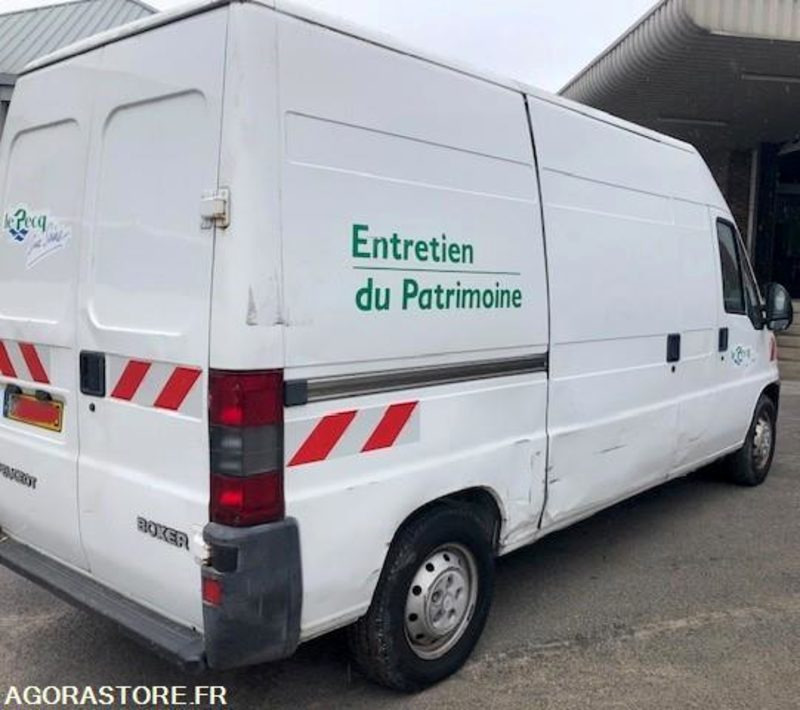 Véhicule PEUGEOT BOXER 2001 NON ROULANT EN L'ETAT - Furgoneta pequeña: foto 3 Véhicule PEUGEOT BOXER 2001 NON ROULANT EN L'ETAT - Furgoneta pequeña: foto 3