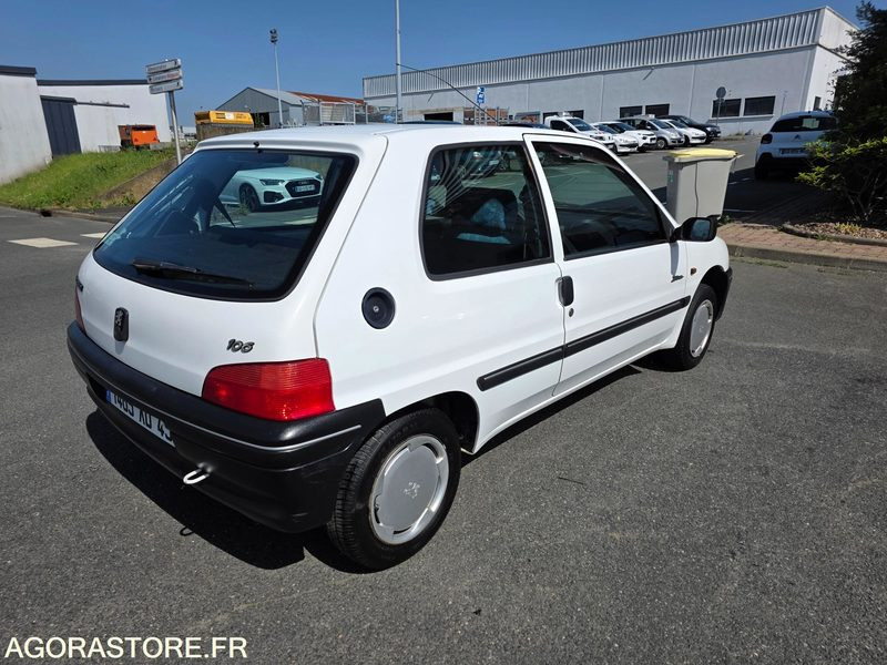 Véhicule Peugeot 106 - Coche: foto 4 Véhicule Peugeot 106 - Coche: foto 4