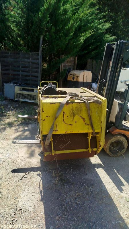 COMPACTEUR A RESTAURER - Vehículo municipal: foto 4 COMPACTEUR A RESTAURER - Vehículo municipal: foto 4