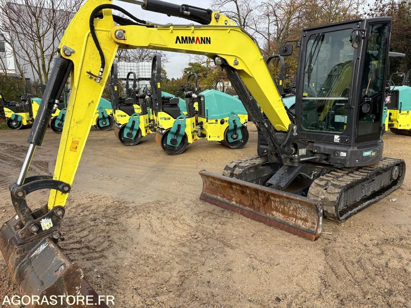 Pelle 5t ammann - Moteur Kubota - 2023 - 750 heures 3 godets TRES BON ETAT - Excavadora: foto 1 Pelle 5t ammann - Moteur Kubota - 2023 - 750 heures 3 godets TRES BON ETAT - Excavadora: foto 1