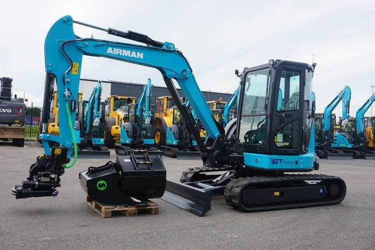 Airman AX55U-7 * Uthyres * - Miniexcavadora: foto 1 Airman AX55U-7 * Uthyres * - Miniexcavadora: foto 1
