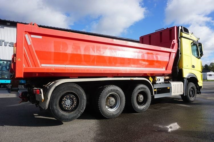 Mercedes-Benz Arocs - Camión volquete: foto 5 Mercedes-Benz Arocs - Camión volquete: foto 5