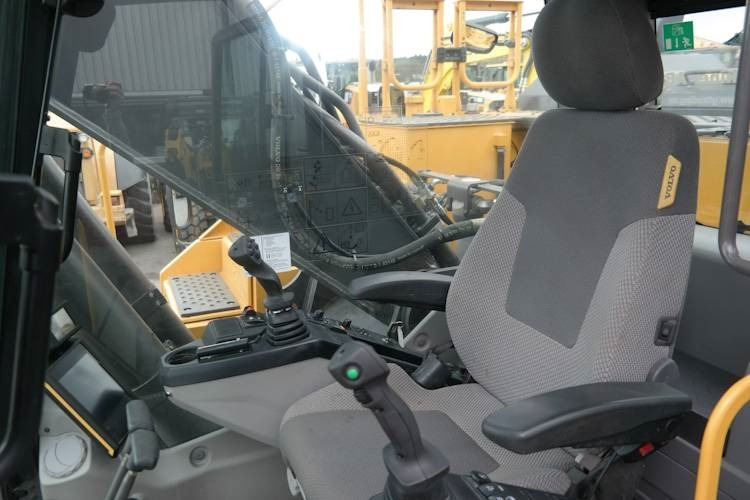 Volvo EC250 ELn *Uthyres* - Excavadora de cadenas: foto 3 Volvo EC250 ELn *Uthyres* - Excavadora de cadenas: foto 3