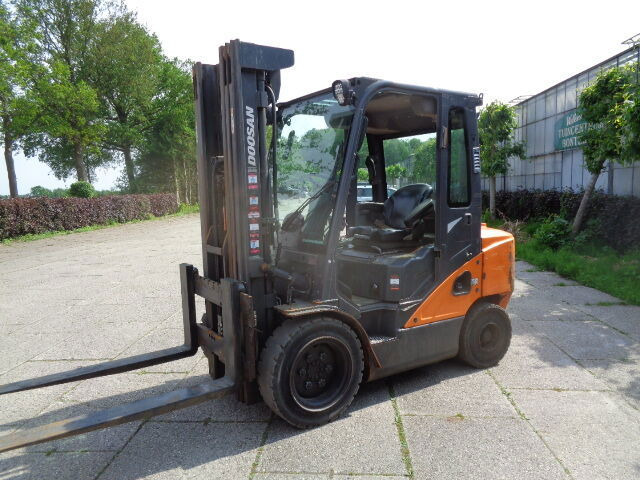Doosan D35C-7 - Carretilla elevadora: foto 4 Doosan D35C-7 - Carretilla elevadora: foto 4
