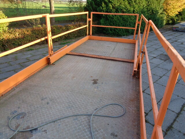 Liftlux SL140-24 - Plataforma de tijeras: foto 2 Liftlux SL140-24 - Plataforma de tijeras: foto 2