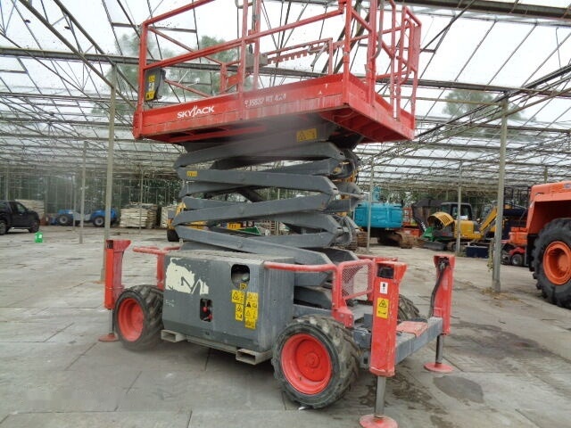 Skyjack SJ 6832 RT - Plataforma de tijeras: foto 1 Skyjack SJ 6832 RT - Plataforma de tijeras: foto 1