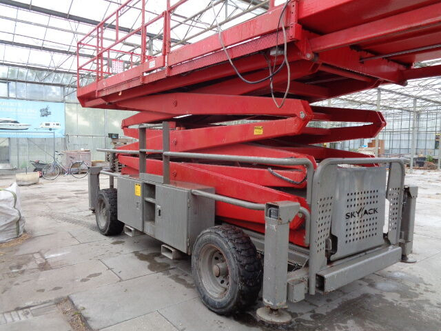 Skyjack SJ9250 - Plataforma de tijeras: foto 4 Skyjack SJ9250 - Plataforma de tijeras: foto 4