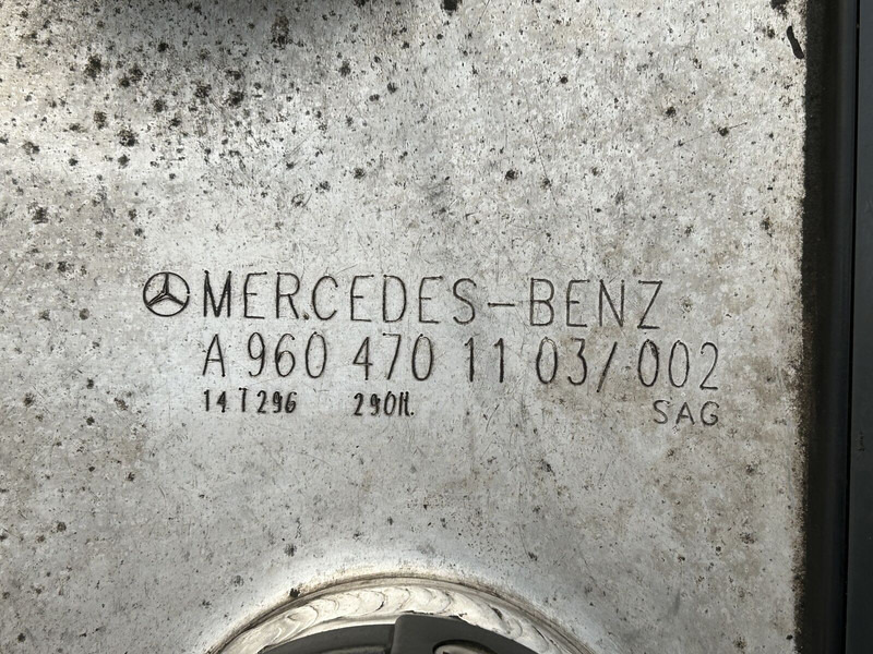 Mercedes-Benz 290L 565x650x950 - Depósito de combustible para Camión: foto 5 Mercedes-Benz 290L 565x650x950 - Depósito de combustible para Camión: foto 5
