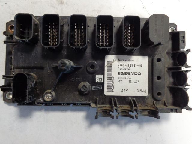 Mercedes-Benz Frontmodul 0004461561,0004462261,0004462761,0004462161, 00044621 - Unidad de control para Camión: foto 5 Mercedes-Benz Frontmodul 0004461561,0004462261,0004462761,0004462161, 00044621 - Unidad de control para Camión: foto 5