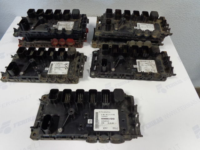 Mercedes-Benz Frontmodul 0004461561,0004462261,0004462761,0004462161, 00044621 - Unidad de control para Camión: foto 1 Mercedes-Benz Frontmodul 0004461561,0004462261,0004462761,0004462161, 00044621 - Unidad de control para Camión: foto 1