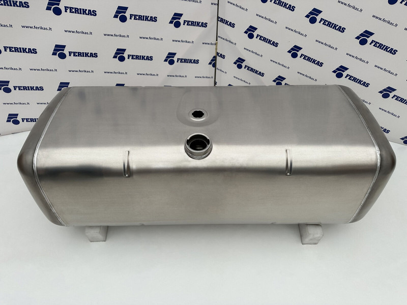 Mercedes-Benz New aluminum fuel tank 500L - Depósito de combustible para Camión: foto 1 Mercedes-Benz New aluminum fuel tank 500L - Depósito de combustible para Camión: foto 1
