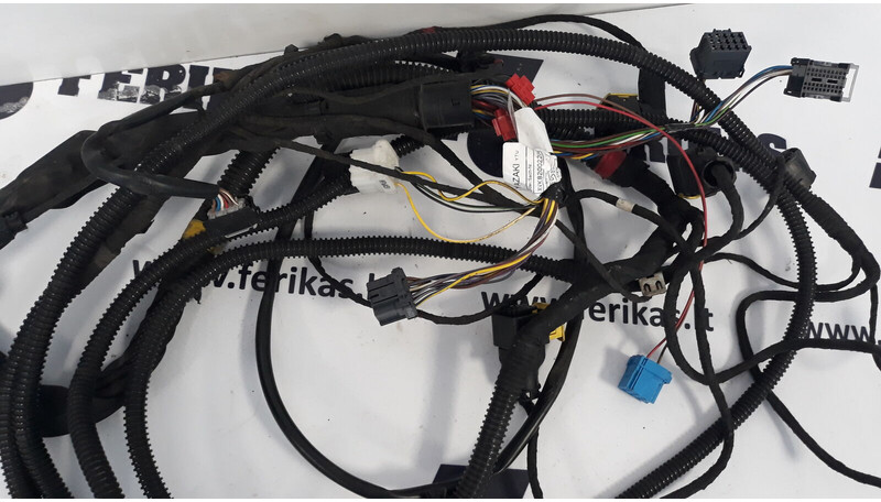 Mercedes-Benz bumper wiring harness - Cables/ Alambres para Camión: foto 3 Mercedes-Benz bumper wiring harness - Cables/ Alambres para Camión: foto 3