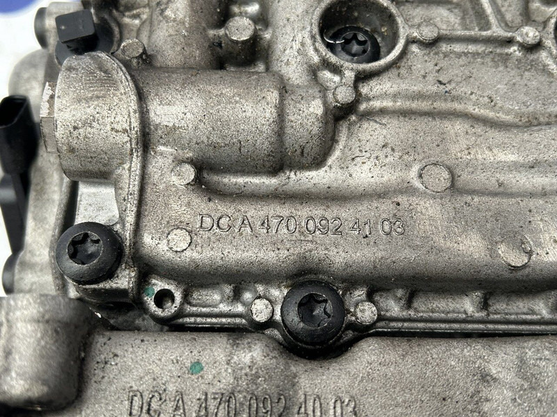 Mercedes-Benz fuel filter housing - Filtro de combustible para Camión: foto 4 Mercedes-Benz fuel filter housing - Filtro de combustible para Camión: foto 4