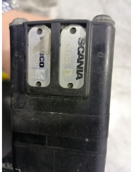 Scania Solenoid valve Air suspension - Válvula para Camión: foto 3 Scania Solenoid valve Air suspension - Válvula para Camión: foto 3