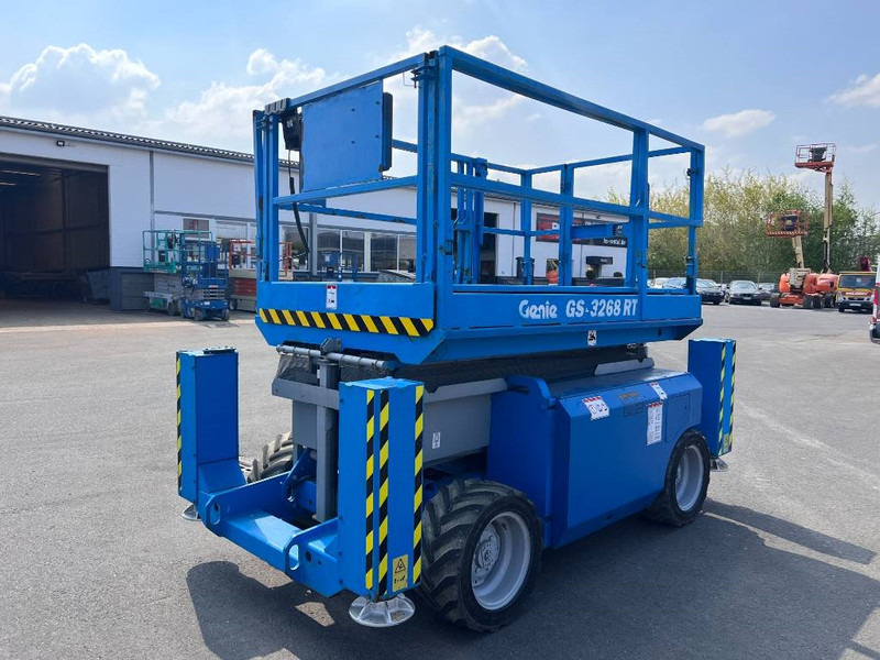 Plataforma de tijeras Genie GS3268 RT diesel 4x4 12m (1480): foto 7