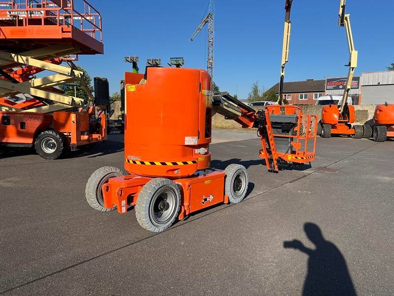 JLG E300 AJP elektro 11m (1791) - Plataforma articulada: foto 2 JLG E300 AJP elektro 11m (1791) - Plataforma articulada: foto 2