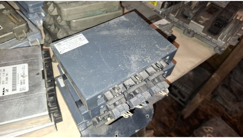 MAN VDO 412.409/007/002. 412.413.009\008 . 412.413.005.003 - Unidad de control: foto 2 MAN VDO 412.409/007/002. 412.413.009\008 . 412.413.005.003 - Unidad de control: foto 2