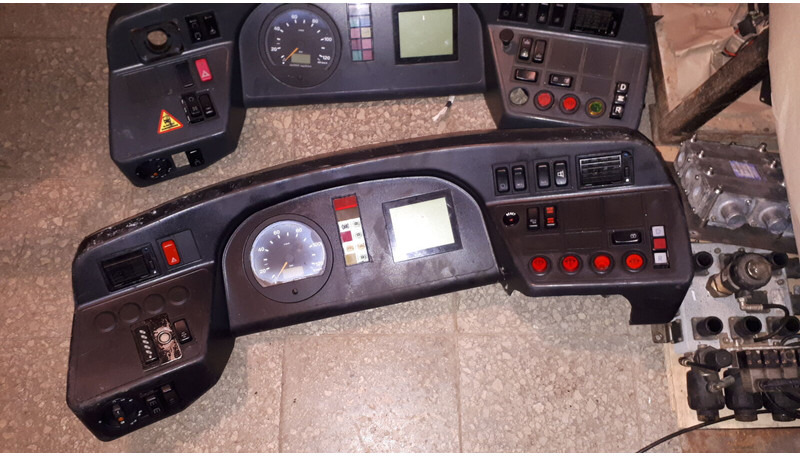 Mercedes-Benz D-78052VS - Salpicadero: foto 1 Mercedes-Benz D-78052VS - Salpicadero: foto 1