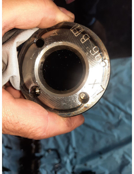 Scania 1749102./ 12E185 - Motor y piezas: foto 5 Scania 1749102./ 12E185 - Motor y piezas: foto 5