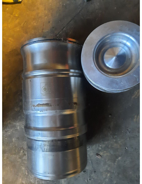 Scania 794661602 - Motor y piezas: foto 3 Scania 794661602 - Motor y piezas: foto 3