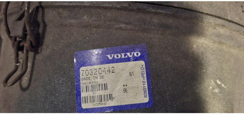 Volvo B12 - Sistema de admisión de aire: foto 4 Volvo B12 - Sistema de admisión de aire: foto 4