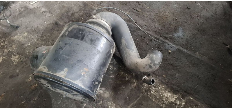 Volvo B12 - Sistema de admisión de aire: foto 3 Volvo B12 - Sistema de admisión de aire: foto 3