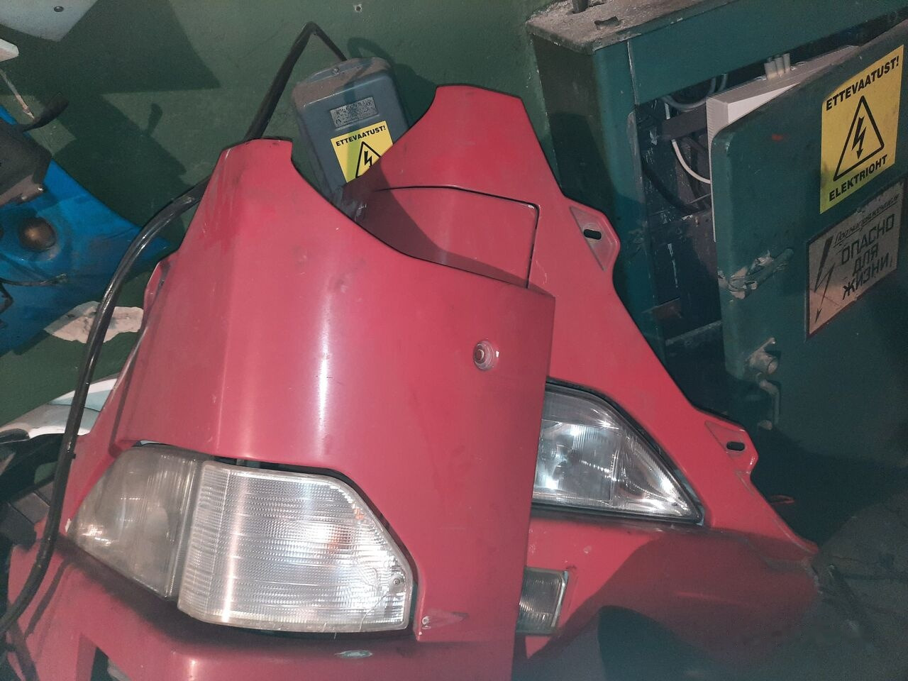 Volvo magnetoly . B12 . Iveko Volvo Carus 9700 - Parachoques para Autobús: foto 5 Volvo magnetoly . B12 . Iveko Volvo Carus 9700 - Parachoques para Autobús: foto 5
