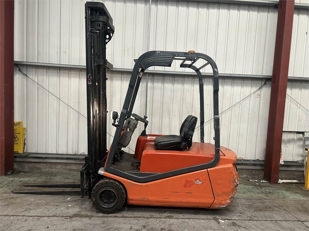 BT CBE2.0T - Carretilla elevadora eléctrica: foto 1 BT CBE2.0T - Carretilla elevadora eléctrica: foto 1