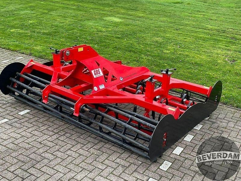 GRS Vento 3001 Zaaibedbereider Frontaanbouw - Equipo para trabajo del suelo: foto 3 GRS Vento 3001 Zaaibedbereider Frontaanbouw - Equipo para trabajo del suelo: foto 3