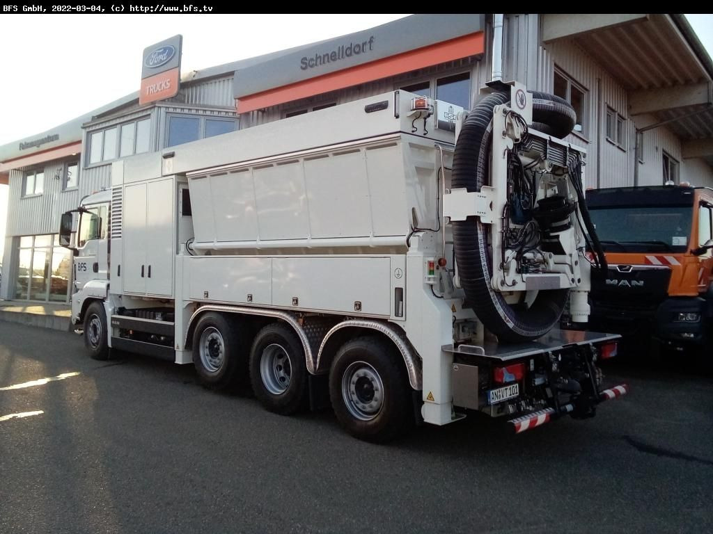 MAN TGS 35.510 8X4-4 BL RSP Saugbagger - Limpieza de alcantarillado: foto 3 MAN TGS 35.510 8X4-4 BL RSP Saugbagger - Limpieza de alcantarillado: foto 3