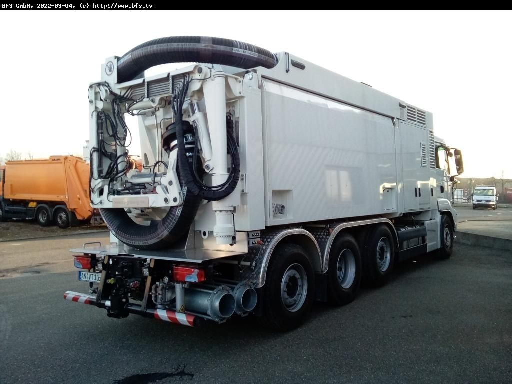 MAN TGS 35.510 8X4-4 BL RSP Saugbagger - Limpieza de alcantarillado: foto 2 MAN TGS 35.510 8X4-4 BL RSP Saugbagger - Limpieza de alcantarillado: foto 2