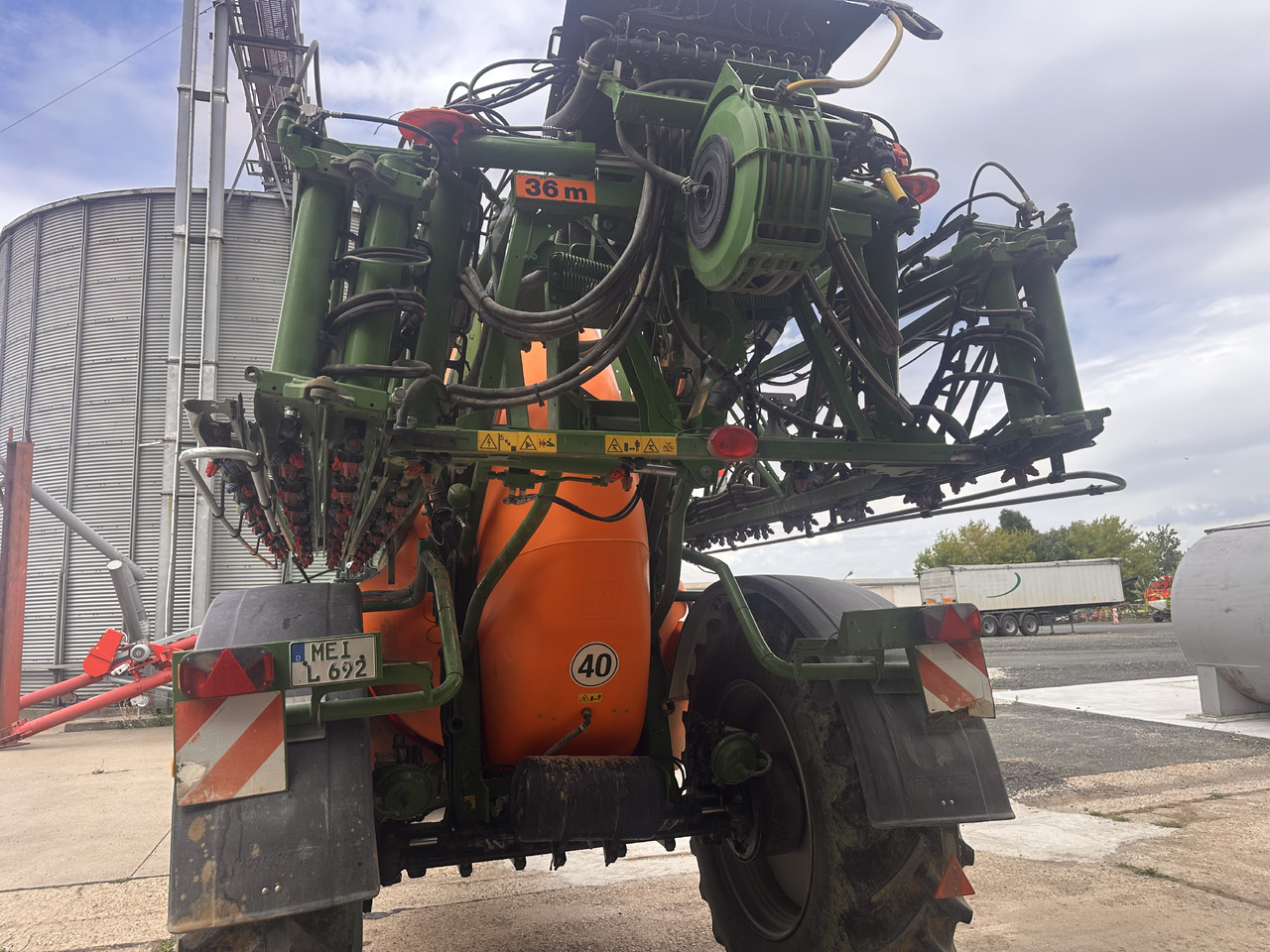 Pulverizador arrastrado AMAZONE UX 6200 36m GPS: foto 19