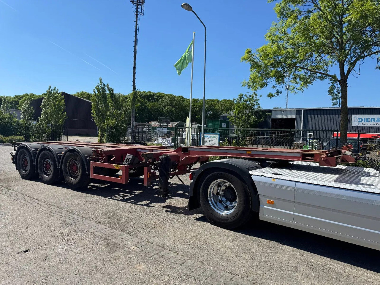 Broshuis 3 UCC-39/45 EU - 3 AXLE SAF + LIFTING AXLE - Semirremolque portacontenedore/ Intercambiable: foto 1 Broshuis 3 UCC-39/45 EU - 3 AXLE SAF + LIFTING AXLE - Semirremolque portacontenedore/ Intercambiable: foto 1