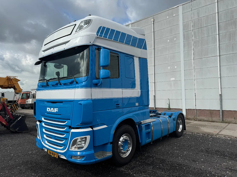 DAF XF 440 4X2 EURO 6 ADR - Cabeza tractora: foto 1 DAF XF 440 4X2 EURO 6 ADR - Cabeza tractora: foto 1