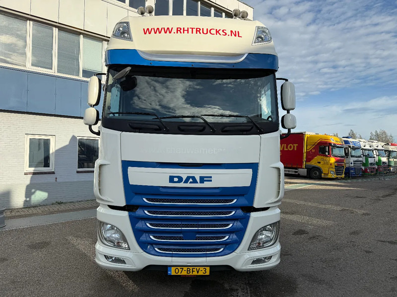 DAF XF 440 4X2 EURO 6 MEGA - ONLY 522.576 KM! - Cabeza tractora: foto 2 DAF XF 440 4X2 EURO 6 MEGA - ONLY 522.576 KM! - Cabeza tractora: foto 2