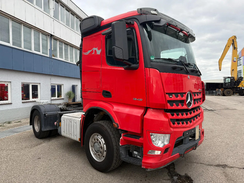 Mercedes-Benz Arocs 4X4 HYDRO DRIVE AN TIPPER HYDRAULIC - Cabeza tractora: foto 3 Mercedes-Benz Arocs 4X4 HYDRO DRIVE AN TIPPER HYDRAULIC - Cabeza tractora: foto 3