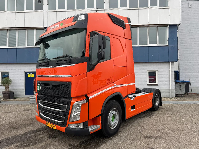 Volvo FH 460 4X2 EURO 6 SKIRTS I PARK COOL - Cabeza tractora: foto 2 Volvo FH 460 4X2 EURO 6 SKIRTS I PARK COOL - Cabeza tractora: foto 2